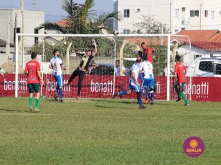 
<a style='margin-left: 5px;' class='btn btn-xs btn-social btn-facebook' href='https://www.facebook.com/sharer/sharer.php?u=https://boladovale.com.br/imgs/800-800-90/conteudo/fotos/1629/img4035.jpg' rel='popup' data-width='500' data-height='400'><i class='fa fa-facebook'></i>Compartilhar <span class='hidden-xs'>no Facebook</span>
</a> 
<a class='btn btn-default btn-xs' target='_blank' href='imgs/800-800-90/conteudo/fotos/1629/img4035.jpg'>
<span class='glyphicon glyphicon-cloud-download'></span> Salvar
</a> 
<span></span>