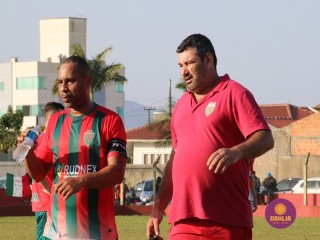 
<a style='margin-left: 5px;' class='btn btn-xs btn-social btn-facebook' href='https://www.facebook.com/sharer/sharer.php?u=https://boladovale.com.br/imgs/800-800-90/conteudo/fotos/1629/img4055.jpg' rel='popup' data-width='500' data-height='400'><i class='fa fa-facebook'></i>Compartilhar <span class='hidden-xs'>no Facebook</span>
</a> 
<a class='btn btn-default btn-xs' target='_blank' href='imgs/800-800-90/conteudo/fotos/1629/img4055.jpg'>
<span class='glyphicon glyphicon-cloud-download'></span> Salvar
</a> 
<span></span>