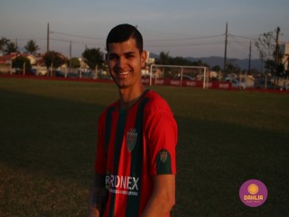 
<a style='margin-left: 5px;' class='btn btn-xs btn-social btn-facebook' href='https://www.facebook.com/sharer/sharer.php?u=https://boladovale.com.br/imgs/800-800-90/conteudo/fotos/1629/img4132.jpg' rel='popup' data-width='500' data-height='400'><i class='fa fa-facebook'></i>Compartilhar <span class='hidden-xs'>no Facebook</span>
</a> 
<a class='btn btn-default btn-xs' target='_blank' href='imgs/800-800-90/conteudo/fotos/1629/img4132.jpg'>
<span class='glyphicon glyphicon-cloud-download'></span> Salvar
</a> 
<span></span>