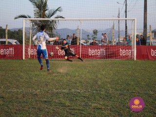 
<a style='margin-left: 5px;' class='btn btn-xs btn-social btn-facebook' href='https://www.facebook.com/sharer/sharer.php?u=https://boladovale.com.br/imgs/800-800-90/conteudo/fotos/1629/img4138.jpg' rel='popup' data-width='500' data-height='400'><i class='fa fa-facebook'></i>Compartilhar <span class='hidden-xs'>no Facebook</span>
</a> 
<a class='btn btn-default btn-xs' target='_blank' href='imgs/800-800-90/conteudo/fotos/1629/img4138.jpg'>
<span class='glyphicon glyphicon-cloud-download'></span> Salvar
</a> 
<span></span>