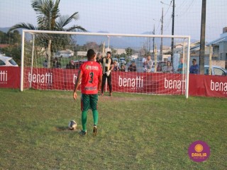 
<a style='margin-left: 5px;' class='btn btn-xs btn-social btn-facebook' href='https://www.facebook.com/sharer/sharer.php?u=https://boladovale.com.br/imgs/800-800-90/conteudo/fotos/1629/img4148.jpg' rel='popup' data-width='500' data-height='400'><i class='fa fa-facebook'></i>Compartilhar <span class='hidden-xs'>no Facebook</span>
</a> 
<a class='btn btn-default btn-xs' target='_blank' href='imgs/800-800-90/conteudo/fotos/1629/img4148.jpg'>
<span class='glyphicon glyphicon-cloud-download'></span> Salvar
</a> 
<span></span>
