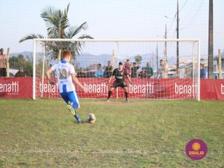
<a style='margin-left: 5px;' class='btn btn-xs btn-social btn-facebook' href='https://www.facebook.com/sharer/sharer.php?u=https://boladovale.com.br/imgs/800-800-90/conteudo/fotos/1629/img4154.jpg' rel='popup' data-width='500' data-height='400'><i class='fa fa-facebook'></i>Compartilhar <span class='hidden-xs'>no Facebook</span>
</a> 
<a class='btn btn-default btn-xs' target='_blank' href='imgs/800-800-90/conteudo/fotos/1629/img4154.jpg'>
<span class='glyphicon glyphicon-cloud-download'></span> Salvar
</a> 
<span></span>