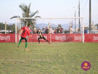 
<a style='margin-left: 5px;' class='btn btn-xs btn-social btn-facebook' href='https://www.facebook.com/sharer/sharer.php?u=https://boladovale.com.br/imgs/800-800-90/conteudo/fotos/1629/img4179.jpg' rel='popup' data-width='500' data-height='400'><i class='fa fa-facebook'></i>Compartilhar <span class='hidden-xs'>no Facebook</span>
</a> 
<a class='btn btn-default btn-xs' target='_blank' href='imgs/800-800-90/conteudo/fotos/1629/img4179.jpg'>
<span class='glyphicon glyphicon-cloud-download'></span> Salvar
</a> 
<span></span>