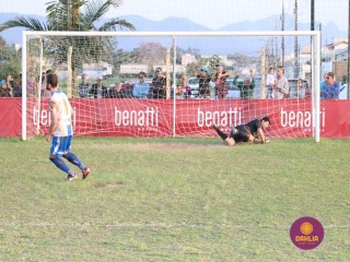 
<a style='margin-left: 5px;' class='btn btn-xs btn-social btn-facebook' href='https://www.facebook.com/sharer/sharer.php?u=https://boladovale.com.br/imgs/800-800-90/conteudo/fotos/1629/img4197.jpg' rel='popup' data-width='500' data-height='400'><i class='fa fa-facebook'></i>Compartilhar <span class='hidden-xs'>no Facebook</span>
</a> 
<a class='btn btn-default btn-xs' target='_blank' href='imgs/800-800-90/conteudo/fotos/1629/img4197.jpg'>
<span class='glyphicon glyphicon-cloud-download'></span> Salvar
</a> 
<span></span>
