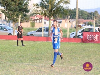 
<a style='margin-left: 5px;' class='btn btn-xs btn-social btn-facebook' href='https://www.facebook.com/sharer/sharer.php?u=https://boladovale.com.br/imgs/800-800-90/conteudo/fotos/1629/img4203.jpg' rel='popup' data-width='500' data-height='400'><i class='fa fa-facebook'></i>Compartilhar <span class='hidden-xs'>no Facebook</span>
</a> 
<a class='btn btn-default btn-xs' target='_blank' href='imgs/800-800-90/conteudo/fotos/1629/img4203.jpg'>
<span class='glyphicon glyphicon-cloud-download'></span> Salvar
</a> 
<span></span>
