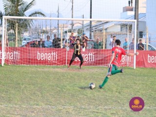 
<a style='margin-left: 5px;' class='btn btn-xs btn-social btn-facebook' href='https://www.facebook.com/sharer/sharer.php?u=https://boladovale.com.br/imgs/800-800-90/conteudo/fotos/1629/img4206.jpg' rel='popup' data-width='500' data-height='400'><i class='fa fa-facebook'></i>Compartilhar <span class='hidden-xs'>no Facebook</span>
</a> 
<a class='btn btn-default btn-xs' target='_blank' href='imgs/800-800-90/conteudo/fotos/1629/img4206.jpg'>
<span class='glyphicon glyphicon-cloud-download'></span> Salvar
</a> 
<span></span>