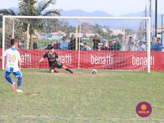 
<a style='margin-left: 5px;' class='btn btn-xs btn-social btn-facebook' href='https://www.facebook.com/sharer/sharer.php?u=https://boladovale.com.br/imgs/800-800-90/conteudo/fotos/1629/img4216.jpg' rel='popup' data-width='500' data-height='400'><i class='fa fa-facebook'></i>Compartilhar <span class='hidden-xs'>no Facebook</span>
</a> 
<a class='btn btn-default btn-xs' target='_blank' href='imgs/800-800-90/conteudo/fotos/1629/img4216.jpg'>
<span class='glyphicon glyphicon-cloud-download'></span> Salvar
</a> 
<span></span>