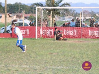 
<a style='margin-left: 5px;' class='btn btn-xs btn-social btn-facebook' href='https://www.facebook.com/sharer/sharer.php?u=https://boladovale.com.br/imgs/800-800-90/conteudo/fotos/1629/img4218.jpg' rel='popup' data-width='500' data-height='400'><i class='fa fa-facebook'></i>Compartilhar <span class='hidden-xs'>no Facebook</span>
</a> 
<a class='btn btn-default btn-xs' target='_blank' href='imgs/800-800-90/conteudo/fotos/1629/img4218.jpg'>
<span class='glyphicon glyphicon-cloud-download'></span> Salvar
</a> 
<span></span>