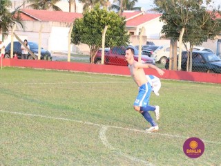 
<a style='margin-left: 5px;' class='btn btn-xs btn-social btn-facebook' href='https://www.facebook.com/sharer/sharer.php?u=https://boladovale.com.br/imgs/800-800-90/conteudo/fotos/1629/img4223.jpg' rel='popup' data-width='500' data-height='400'><i class='fa fa-facebook'></i>Compartilhar <span class='hidden-xs'>no Facebook</span>
</a> 
<a class='btn btn-default btn-xs' target='_blank' href='imgs/800-800-90/conteudo/fotos/1629/img4223.jpg'>
<span class='glyphicon glyphicon-cloud-download'></span> Salvar
</a> 
<span></span>