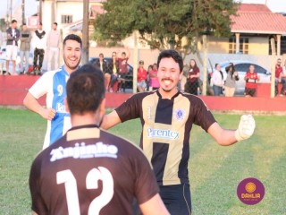 
<a style='margin-left: 5px;' class='btn btn-xs btn-social btn-facebook' href='https://www.facebook.com/sharer/sharer.php?u=https://boladovale.com.br/imgs/800-800-90/conteudo/fotos/1629/img4240.jpg' rel='popup' data-width='500' data-height='400'><i class='fa fa-facebook'></i>Compartilhar <span class='hidden-xs'>no Facebook</span>
</a> 
<a class='btn btn-default btn-xs' target='_blank' href='imgs/800-800-90/conteudo/fotos/1629/img4240.jpg'>
<span class='glyphicon glyphicon-cloud-download'></span> Salvar
</a> 
<span></span>