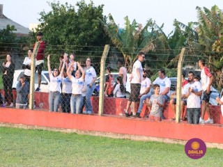 
<a style='margin-left: 5px;' class='btn btn-xs btn-social btn-facebook' href='https://www.facebook.com/sharer/sharer.php?u=https://boladovale.com.br/imgs/800-800-90/conteudo/fotos/1629/img4290.jpg' rel='popup' data-width='500' data-height='400'><i class='fa fa-facebook'></i>Compartilhar <span class='hidden-xs'>no Facebook</span>
</a> 
<a class='btn btn-default btn-xs' target='_blank' href='imgs/800-800-90/conteudo/fotos/1629/img4290.jpg'>
<span class='glyphicon glyphicon-cloud-download'></span> Salvar
</a> 
<span></span>