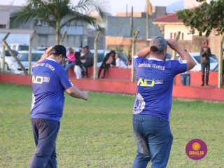 
<a style='margin-left: 5px;' class='btn btn-xs btn-social btn-facebook' href='https://www.facebook.com/sharer/sharer.php?u=https://boladovale.com.br/imgs/800-800-90/conteudo/fotos/1629/img4295.jpg' rel='popup' data-width='500' data-height='400'><i class='fa fa-facebook'></i>Compartilhar <span class='hidden-xs'>no Facebook</span>
</a> 
<a class='btn btn-default btn-xs' target='_blank' href='imgs/800-800-90/conteudo/fotos/1629/img4295.jpg'>
<span class='glyphicon glyphicon-cloud-download'></span> Salvar
</a> 
<span></span>