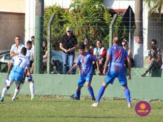 
<a style='margin-left: 5px;' class='btn btn-xs btn-social btn-facebook' href='https://www.facebook.com/sharer/sharer.php?u=https://boladovale.com.br/imgs/800-800-90/conteudo/fotos/1630/img3977.jpg' rel='popup' data-width='500' data-height='400'><i class='fa fa-facebook'></i>Compartilhar <span class='hidden-xs'>no Facebook</span>
</a> 
<a class='btn btn-default btn-xs' target='_blank' href='imgs/800-800-90/conteudo/fotos/1630/img3977.jpg'>
<span class='glyphicon glyphicon-cloud-download'></span> Salvar
</a> 
<span></span>