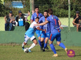 
<a style='margin-left: 5px;' class='btn btn-xs btn-social btn-facebook' href='https://www.facebook.com/sharer/sharer.php?u=https://boladovale.com.br/imgs/800-800-90/conteudo/fotos/1630/img3982.jpg' rel='popup' data-width='500' data-height='400'><i class='fa fa-facebook'></i>Compartilhar <span class='hidden-xs'>no Facebook</span>
</a> 
<a class='btn btn-default btn-xs' target='_blank' href='imgs/800-800-90/conteudo/fotos/1630/img3982.jpg'>
<span class='glyphicon glyphicon-cloud-download'></span> Salvar
</a> 
<span></span>