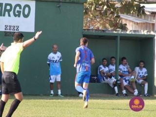 
<a style='margin-left: 5px;' class='btn btn-xs btn-social btn-facebook' href='https://www.facebook.com/sharer/sharer.php?u=https://boladovale.com.br/imgs/800-800-90/conteudo/fotos/1630/img3994.jpg' rel='popup' data-width='500' data-height='400'><i class='fa fa-facebook'></i>Compartilhar <span class='hidden-xs'>no Facebook</span>
</a> 
<a class='btn btn-default btn-xs' target='_blank' href='imgs/800-800-90/conteudo/fotos/1630/img3994.jpg'>
<span class='glyphicon glyphicon-cloud-download'></span> Salvar
</a> 
<span></span>