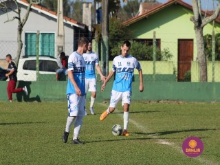 
<a style='margin-left: 5px;' class='btn btn-xs btn-social btn-facebook' href='https://www.facebook.com/sharer/sharer.php?u=https://boladovale.com.br/imgs/800-800-90/conteudo/fotos/1630/img3997.jpg' rel='popup' data-width='500' data-height='400'><i class='fa fa-facebook'></i>Compartilhar <span class='hidden-xs'>no Facebook</span>
</a> 
<a class='btn btn-default btn-xs' target='_blank' href='imgs/800-800-90/conteudo/fotos/1630/img3997.jpg'>
<span class='glyphicon glyphicon-cloud-download'></span> Salvar
</a> 
<span></span>