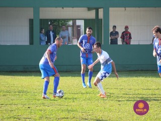 
<a style='margin-left: 5px;' class='btn btn-xs btn-social btn-facebook' href='https://www.facebook.com/sharer/sharer.php?u=https://boladovale.com.br/imgs/800-800-90/conteudo/fotos/1630/img4043.jpg' rel='popup' data-width='500' data-height='400'><i class='fa fa-facebook'></i>Compartilhar <span class='hidden-xs'>no Facebook</span>
</a> 
<a class='btn btn-default btn-xs' target='_blank' href='imgs/800-800-90/conteudo/fotos/1630/img4043.jpg'>
<span class='glyphicon glyphicon-cloud-download'></span> Salvar
</a> 
<span></span>