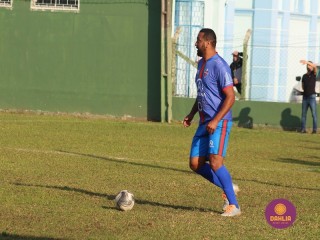 
<a style='margin-left: 5px;' class='btn btn-xs btn-social btn-facebook' href='https://www.facebook.com/sharer/sharer.php?u=https://boladovale.com.br/imgs/800-800-90/conteudo/fotos/1630/img4047.jpg' rel='popup' data-width='500' data-height='400'><i class='fa fa-facebook'></i>Compartilhar <span class='hidden-xs'>no Facebook</span>
</a> 
<a class='btn btn-default btn-xs' target='_blank' href='imgs/800-800-90/conteudo/fotos/1630/img4047.jpg'>
<span class='glyphicon glyphicon-cloud-download'></span> Salvar
</a> 
<span></span>