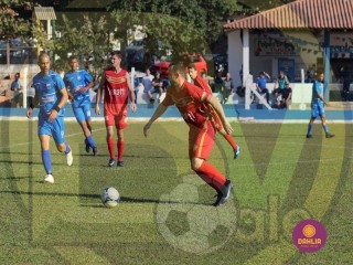 
<a style='margin-left: 5px;' class='btn btn-xs btn-social btn-facebook' href='https://www.facebook.com/sharer/sharer.php?u=https://boladovale.com.br/imgs/800-800-90/conteudo/fotos/1632/img4423.jpg' rel='popup' data-width='500' data-height='400'><i class='fa fa-facebook'></i>Compartilhar <span class='hidden-xs'>no Facebook</span>
</a> 
<a class='btn btn-default btn-xs' target='_blank' href='imgs/800-800-90/conteudo/fotos/1632/img4423.jpg'>
<span class='glyphicon glyphicon-cloud-download'></span> Salvar
</a> 
<span></span>