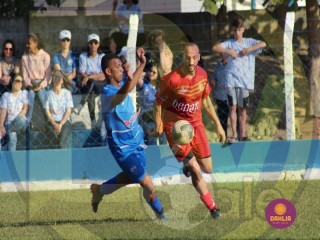 
<a style='margin-left: 5px;' class='btn btn-xs btn-social btn-facebook' href='https://www.facebook.com/sharer/sharer.php?u=https://boladovale.com.br/imgs/800-800-90/conteudo/fotos/1632/img4441.jpg' rel='popup' data-width='500' data-height='400'><i class='fa fa-facebook'></i>Compartilhar <span class='hidden-xs'>no Facebook</span>
</a> 
<a class='btn btn-default btn-xs' target='_blank' href='imgs/800-800-90/conteudo/fotos/1632/img4441.jpg'>
<span class='glyphicon glyphicon-cloud-download'></span> Salvar
</a> 
<span></span>