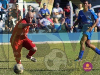 
<a style='margin-left: 5px;' class='btn btn-xs btn-social btn-facebook' href='https://www.facebook.com/sharer/sharer.php?u=https://boladovale.com.br/imgs/800-800-90/conteudo/fotos/1632/img4474.jpg' rel='popup' data-width='500' data-height='400'><i class='fa fa-facebook'></i>Compartilhar <span class='hidden-xs'>no Facebook</span>
</a> 
<a class='btn btn-default btn-xs' target='_blank' href='imgs/800-800-90/conteudo/fotos/1632/img4474.jpg'>
<span class='glyphicon glyphicon-cloud-download'></span> Salvar
</a> 
<span></span>