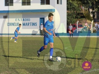 
<a style='margin-left: 5px;' class='btn btn-xs btn-social btn-facebook' href='https://www.facebook.com/sharer/sharer.php?u=https://boladovale.com.br/imgs/800-800-90/conteudo/fotos/1632/img4521.jpg' rel='popup' data-width='500' data-height='400'><i class='fa fa-facebook'></i>Compartilhar <span class='hidden-xs'>no Facebook</span>
</a> 
<a class='btn btn-default btn-xs' target='_blank' href='imgs/800-800-90/conteudo/fotos/1632/img4521.jpg'>
<span class='glyphicon glyphicon-cloud-download'></span> Salvar
</a> 
<span></span>