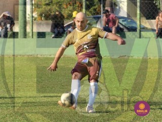 
<a style='margin-left: 5px;' class='btn btn-xs btn-social btn-facebook' href='https://www.facebook.com/sharer/sharer.php?u=https://boladovale.com.br/imgs/800-800-90/conteudo/fotos/1633/img4291.jpg' rel='popup' data-width='500' data-height='400'><i class='fa fa-facebook'></i>Compartilhar <span class='hidden-xs'>no Facebook</span>
</a> 
<a class='btn btn-default btn-xs' target='_blank' href='imgs/800-800-90/conteudo/fotos/1633/img4291.jpg'>
<span class='glyphicon glyphicon-cloud-download'></span> Salvar
</a> 
<span></span>