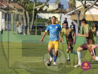 
<a style='margin-left: 5px;' class='btn btn-xs btn-social btn-facebook' href='https://www.facebook.com/sharer/sharer.php?u=https://boladovale.com.br/imgs/800-800-90/conteudo/fotos/1633/img4295.jpg' rel='popup' data-width='500' data-height='400'><i class='fa fa-facebook'></i>Compartilhar <span class='hidden-xs'>no Facebook</span>
</a> 
<a class='btn btn-default btn-xs' target='_blank' href='imgs/800-800-90/conteudo/fotos/1633/img4295.jpg'>
<span class='glyphicon glyphicon-cloud-download'></span> Salvar
</a> 
<span></span>