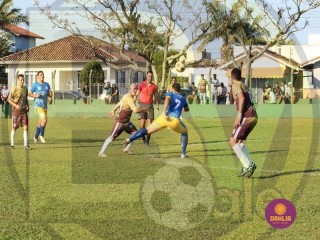 
<a style='margin-left: 5px;' class='btn btn-xs btn-social btn-facebook' href='https://www.facebook.com/sharer/sharer.php?u=https://boladovale.com.br/imgs/800-800-90/conteudo/fotos/1633/img4308.jpg' rel='popup' data-width='500' data-height='400'><i class='fa fa-facebook'></i>Compartilhar <span class='hidden-xs'>no Facebook</span>
</a> 
<a class='btn btn-default btn-xs' target='_blank' href='imgs/800-800-90/conteudo/fotos/1633/img4308.jpg'>
<span class='glyphicon glyphicon-cloud-download'></span> Salvar
</a> 
<span></span>