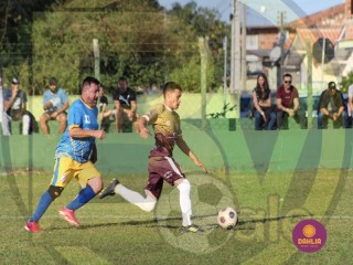 
<a style='margin-left: 5px;' class='btn btn-xs btn-social btn-facebook' href='https://www.facebook.com/sharer/sharer.php?u=https://boladovale.com.br/imgs/800-800-90/conteudo/fotos/1633/img4321.jpg' rel='popup' data-width='500' data-height='400'><i class='fa fa-facebook'></i>Compartilhar <span class='hidden-xs'>no Facebook</span>
</a> 
<a class='btn btn-default btn-xs' target='_blank' href='imgs/800-800-90/conteudo/fotos/1633/img4321.jpg'>
<span class='glyphicon glyphicon-cloud-download'></span> Salvar
</a> 
<span></span>