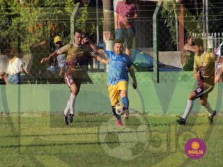
<a style='margin-left: 5px;' class='btn btn-xs btn-social btn-facebook' href='https://www.facebook.com/sharer/sharer.php?u=https://boladovale.com.br/imgs/800-800-90/conteudo/fotos/1633/img4327.jpg' rel='popup' data-width='500' data-height='400'><i class='fa fa-facebook'></i>Compartilhar <span class='hidden-xs'>no Facebook</span>
</a> 
<a class='btn btn-default btn-xs' target='_blank' href='imgs/800-800-90/conteudo/fotos/1633/img4327.jpg'>
<span class='glyphicon glyphicon-cloud-download'></span> Salvar
</a> 
<span></span>