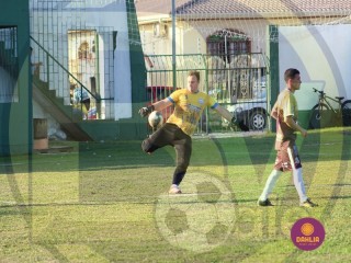 
<a style='margin-left: 5px;' class='btn btn-xs btn-social btn-facebook' href='https://www.facebook.com/sharer/sharer.php?u=https://boladovale.com.br/imgs/800-800-90/conteudo/fotos/1633/img4342.jpg' rel='popup' data-width='500' data-height='400'><i class='fa fa-facebook'></i>Compartilhar <span class='hidden-xs'>no Facebook</span>
</a> 
<a class='btn btn-default btn-xs' target='_blank' href='imgs/800-800-90/conteudo/fotos/1633/img4342.jpg'>
<span class='glyphicon glyphicon-cloud-download'></span> Salvar
</a> 
<span></span>