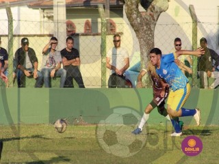 
<a style='margin-left: 5px;' class='btn btn-xs btn-social btn-facebook' href='https://www.facebook.com/sharer/sharer.php?u=https://boladovale.com.br/imgs/800-800-90/conteudo/fotos/1633/img4346.jpg' rel='popup' data-width='500' data-height='400'><i class='fa fa-facebook'></i>Compartilhar <span class='hidden-xs'>no Facebook</span>
</a> 
<a class='btn btn-default btn-xs' target='_blank' href='imgs/800-800-90/conteudo/fotos/1633/img4346.jpg'>
<span class='glyphicon glyphicon-cloud-download'></span> Salvar
</a> 
<span></span>