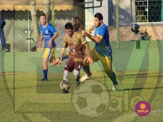 
<a style='margin-left: 5px;' class='btn btn-xs btn-social btn-facebook' href='https://www.facebook.com/sharer/sharer.php?u=https://boladovale.com.br/imgs/800-800-90/conteudo/fotos/1633/img4351.jpg' rel='popup' data-width='500' data-height='400'><i class='fa fa-facebook'></i>Compartilhar <span class='hidden-xs'>no Facebook</span>
</a> 
<a class='btn btn-default btn-xs' target='_blank' href='imgs/800-800-90/conteudo/fotos/1633/img4351.jpg'>
<span class='glyphicon glyphicon-cloud-download'></span> Salvar
</a> 
<span></span>
