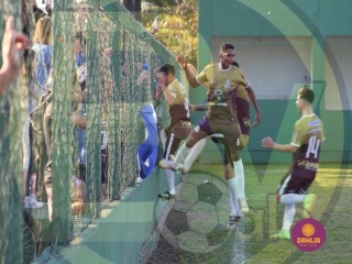 
<a style='margin-left: 5px;' class='btn btn-xs btn-social btn-facebook' href='https://www.facebook.com/sharer/sharer.php?u=https://boladovale.com.br/imgs/800-800-90/conteudo/fotos/1633/img4357.jpg' rel='popup' data-width='500' data-height='400'><i class='fa fa-facebook'></i>Compartilhar <span class='hidden-xs'>no Facebook</span>
</a> 
<a class='btn btn-default btn-xs' target='_blank' href='imgs/800-800-90/conteudo/fotos/1633/img4357.jpg'>
<span class='glyphicon glyphicon-cloud-download'></span> Salvar
</a> 
<span></span>