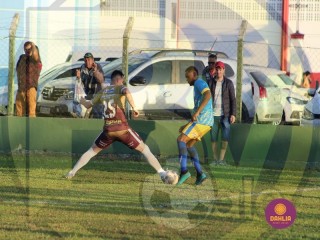
<a style='margin-left: 5px;' class='btn btn-xs btn-social btn-facebook' href='https://www.facebook.com/sharer/sharer.php?u=https://boladovale.com.br/imgs/800-800-90/conteudo/fotos/1633/img4388.jpg' rel='popup' data-width='500' data-height='400'><i class='fa fa-facebook'></i>Compartilhar <span class='hidden-xs'>no Facebook</span>
</a> 
<a class='btn btn-default btn-xs' target='_blank' href='imgs/800-800-90/conteudo/fotos/1633/img4388.jpg'>
<span class='glyphicon glyphicon-cloud-download'></span> Salvar
</a> 
<span></span>