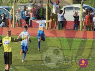 
<a style='margin-left: 5px;' class='btn btn-xs btn-social btn-facebook' href='https://www.facebook.com/sharer/sharer.php?u=https://boladovale.com.br/imgs/800-800-90/conteudo/fotos/1634/img4487.jpg' rel='popup' data-width='500' data-height='400'><i class='fa fa-facebook'></i>Compartilhar <span class='hidden-xs'>no Facebook</span>
</a> 
<a class='btn btn-default btn-xs' target='_blank' href='imgs/800-800-90/conteudo/fotos/1634/img4487.jpg'>
<span class='glyphicon glyphicon-cloud-download'></span> Salvar
</a> 
<span></span>
