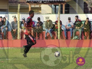 
<a style='margin-left: 5px;' class='btn btn-xs btn-social btn-facebook' href='https://www.facebook.com/sharer/sharer.php?u=https://boladovale.com.br/imgs/800-800-90/conteudo/fotos/1634/img4534.jpg' rel='popup' data-width='500' data-height='400'><i class='fa fa-facebook'></i>Compartilhar <span class='hidden-xs'>no Facebook</span>
</a> 
<a class='btn btn-default btn-xs' target='_blank' href='imgs/800-800-90/conteudo/fotos/1634/img4534.jpg'>
<span class='glyphicon glyphicon-cloud-download'></span> Salvar
</a> 
<span></span>