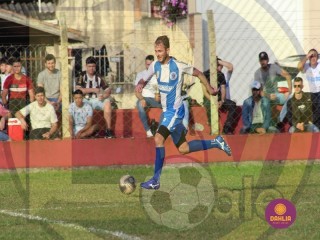 
<a style='margin-left: 5px;' class='btn btn-xs btn-social btn-facebook' href='https://www.facebook.com/sharer/sharer.php?u=https://boladovale.com.br/imgs/800-800-90/conteudo/fotos/1634/img4556.jpg' rel='popup' data-width='500' data-height='400'><i class='fa fa-facebook'></i>Compartilhar <span class='hidden-xs'>no Facebook</span>
</a> 
<a class='btn btn-default btn-xs' target='_blank' href='imgs/800-800-90/conteudo/fotos/1634/img4556.jpg'>
<span class='glyphicon glyphicon-cloud-download'></span> Salvar
</a> 
<span></span>