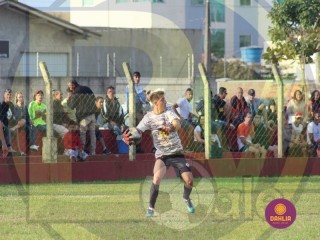 
<a style='margin-left: 5px;' class='btn btn-xs btn-social btn-facebook' href='https://www.facebook.com/sharer/sharer.php?u=https://boladovale.com.br/imgs/800-800-90/conteudo/fotos/1634/img4558.jpg' rel='popup' data-width='500' data-height='400'><i class='fa fa-facebook'></i>Compartilhar <span class='hidden-xs'>no Facebook</span>
</a> 
<a class='btn btn-default btn-xs' target='_blank' href='imgs/800-800-90/conteudo/fotos/1634/img4558.jpg'>
<span class='glyphicon glyphicon-cloud-download'></span> Salvar
</a> 
<span></span>
