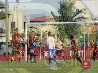 
<a style='margin-left: 5px;' class='btn btn-xs btn-social btn-facebook' href='https://www.facebook.com/sharer/sharer.php?u=https://boladovale.com.br/imgs/800-800-90/conteudo/fotos/1634/img4588.jpg' rel='popup' data-width='500' data-height='400'><i class='fa fa-facebook'></i>Compartilhar <span class='hidden-xs'>no Facebook</span>
</a> 
<a class='btn btn-default btn-xs' target='_blank' href='imgs/800-800-90/conteudo/fotos/1634/img4588.jpg'>
<span class='glyphicon glyphicon-cloud-download'></span> Salvar
</a> 
<span></span>