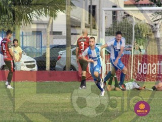 
<a style='margin-left: 5px;' class='btn btn-xs btn-social btn-facebook' href='https://www.facebook.com/sharer/sharer.php?u=https://boladovale.com.br/imgs/800-800-90/conteudo/fotos/1634/img4601.jpg' rel='popup' data-width='500' data-height='400'><i class='fa fa-facebook'></i>Compartilhar <span class='hidden-xs'>no Facebook</span>
</a> 
<a class='btn btn-default btn-xs' target='_blank' href='imgs/800-800-90/conteudo/fotos/1634/img4601.jpg'>
<span class='glyphicon glyphicon-cloud-download'></span> Salvar
</a> 
<span></span>