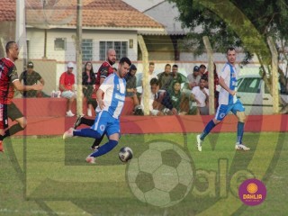 
<a style='margin-left: 5px;' class='btn btn-xs btn-social btn-facebook' href='https://www.facebook.com/sharer/sharer.php?u=https://boladovale.com.br/imgs/800-800-90/conteudo/fotos/1634/img4642.jpg' rel='popup' data-width='500' data-height='400'><i class='fa fa-facebook'></i>Compartilhar <span class='hidden-xs'>no Facebook</span>
</a> 
<a class='btn btn-default btn-xs' target='_blank' href='imgs/800-800-90/conteudo/fotos/1634/img4642.jpg'>
<span class='glyphicon glyphicon-cloud-download'></span> Salvar
</a> 
<span></span>
