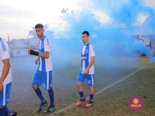
<a style='margin-left: 5px;' class='btn btn-xs btn-social btn-facebook' href='https://www.facebook.com/sharer/sharer.php?u=https://boladovale.com.br/imgs/800-800-90/conteudo/fotos/1635/img5488.jpg' rel='popup' data-width='500' data-height='400'><i class='fa fa-facebook'></i>Compartilhar <span class='hidden-xs'>no Facebook</span>
</a> 
<a class='btn btn-default btn-xs' target='_blank' href='imgs/800-800-90/conteudo/fotos/1635/img5488.jpg'>
<span class='glyphicon glyphicon-cloud-download'></span> Salvar
</a> 
<span></span>