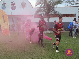 
<a style='margin-left: 5px;' class='btn btn-xs btn-social btn-facebook' href='https://www.facebook.com/sharer/sharer.php?u=https://boladovale.com.br/imgs/800-800-90/conteudo/fotos/1635/img5505.jpg' rel='popup' data-width='500' data-height='400'><i class='fa fa-facebook'></i>Compartilhar <span class='hidden-xs'>no Facebook</span>
</a> 
<a class='btn btn-default btn-xs' target='_blank' href='imgs/800-800-90/conteudo/fotos/1635/img5505.jpg'>
<span class='glyphicon glyphicon-cloud-download'></span> Salvar
</a> 
<span></span>