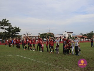 
<a style='margin-left: 5px;' class='btn btn-xs btn-social btn-facebook' href='https://www.facebook.com/sharer/sharer.php?u=https://boladovale.com.br/imgs/800-800-90/conteudo/fotos/1635/img5512.jpg' rel='popup' data-width='500' data-height='400'><i class='fa fa-facebook'></i>Compartilhar <span class='hidden-xs'>no Facebook</span>
</a> 
<a class='btn btn-default btn-xs' target='_blank' href='imgs/800-800-90/conteudo/fotos/1635/img5512.jpg'>
<span class='glyphicon glyphicon-cloud-download'></span> Salvar
</a> 
<span></span>