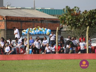 
<a style='margin-left: 5px;' class='btn btn-xs btn-social btn-facebook' href='https://www.facebook.com/sharer/sharer.php?u=https://boladovale.com.br/imgs/800-800-90/conteudo/fotos/1635/img5532.jpg' rel='popup' data-width='500' data-height='400'><i class='fa fa-facebook'></i>Compartilhar <span class='hidden-xs'>no Facebook</span>
</a> 
<a class='btn btn-default btn-xs' target='_blank' href='imgs/800-800-90/conteudo/fotos/1635/img5532.jpg'>
<span class='glyphicon glyphicon-cloud-download'></span> Salvar
</a> 
<span></span>