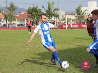 
<a style='margin-left: 5px;' class='btn btn-xs btn-social btn-facebook' href='https://www.facebook.com/sharer/sharer.php?u=https://boladovale.com.br/imgs/800-800-90/conteudo/fotos/1635/img5540.jpg' rel='popup' data-width='500' data-height='400'><i class='fa fa-facebook'></i>Compartilhar <span class='hidden-xs'>no Facebook</span>
</a> 
<a class='btn btn-default btn-xs' target='_blank' href='imgs/800-800-90/conteudo/fotos/1635/img5540.jpg'>
<span class='glyphicon glyphicon-cloud-download'></span> Salvar
</a> 
<span></span>