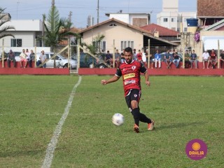 
<a style='margin-left: 5px;' class='btn btn-xs btn-social btn-facebook' href='https://www.facebook.com/sharer/sharer.php?u=https://boladovale.com.br/imgs/800-800-90/conteudo/fotos/1635/img5570.jpg' rel='popup' data-width='500' data-height='400'><i class='fa fa-facebook'></i>Compartilhar <span class='hidden-xs'>no Facebook</span>
</a> 
<a class='btn btn-default btn-xs' target='_blank' href='imgs/800-800-90/conteudo/fotos/1635/img5570.jpg'>
<span class='glyphicon glyphicon-cloud-download'></span> Salvar
</a> 
<span></span>