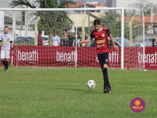 
<a style='margin-left: 5px;' class='btn btn-xs btn-social btn-facebook' href='https://www.facebook.com/sharer/sharer.php?u=https://boladovale.com.br/imgs/800-800-90/conteudo/fotos/1635/img5573.jpg' rel='popup' data-width='500' data-height='400'><i class='fa fa-facebook'></i>Compartilhar <span class='hidden-xs'>no Facebook</span>
</a> 
<a class='btn btn-default btn-xs' target='_blank' href='imgs/800-800-90/conteudo/fotos/1635/img5573.jpg'>
<span class='glyphicon glyphicon-cloud-download'></span> Salvar
</a> 
<span></span>
